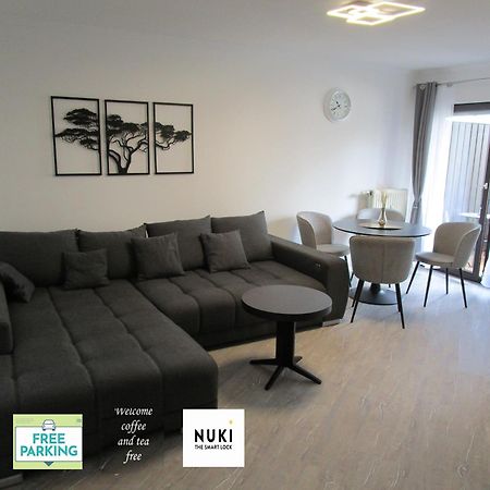 Ferienwohnung Dna FDH Exteriör bild